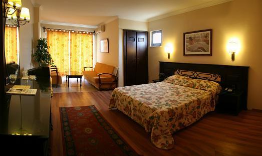 Romance Hotel